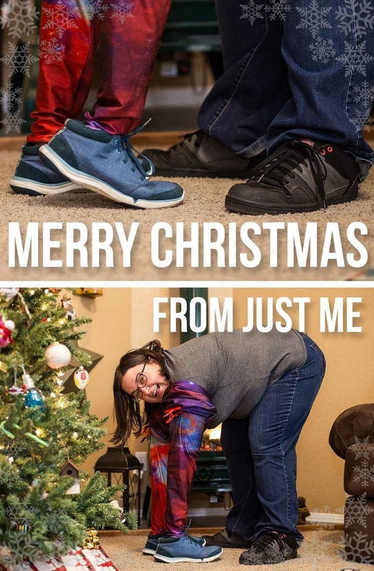 15 леко безумни снимки, които хората традиционно си изпращат взаимно за Коледа, вместо пощенски картички