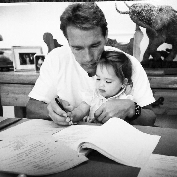 15 снимки, които доказват Арнолд Шварценегер, не е просто звезда - той е страхотен татко