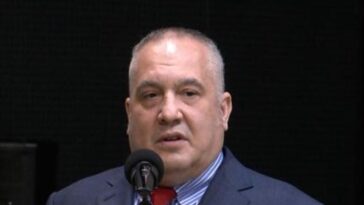 Слави Бинев